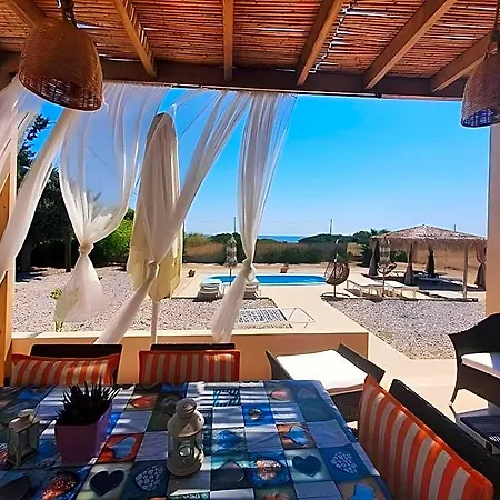 Gennadi Serenity House -beachfront With Pool Hotel