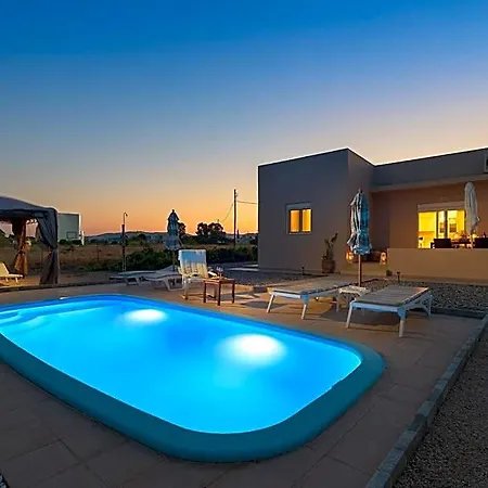 Gennadi Serenity House -beachfront With Pool 4* Istrios