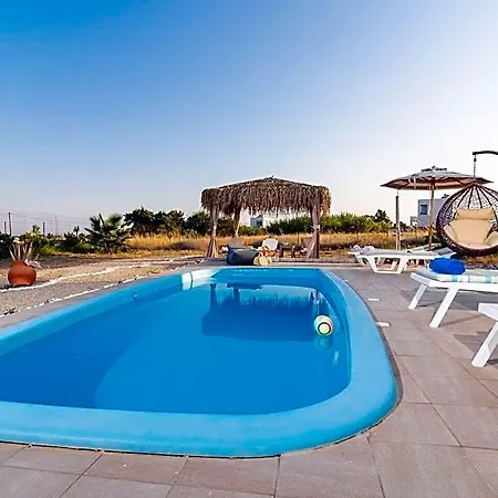 Gennadi Serenity House -beachfront With Pool 4*