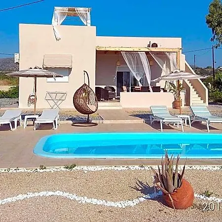 Gennadi Serenity House -beachfront With Pool 4*