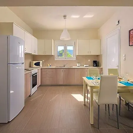 Hotel Gennadi Serenity House -beachfront With Pool 4*