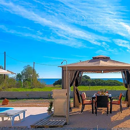Gennadi Serenity House -beachfront With Pool 4* Istrios